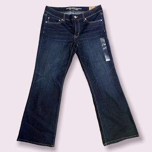 NWT American Eagle Favorite Boyfriend Jeans